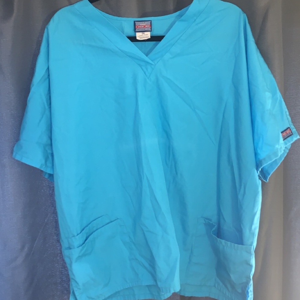 Cherokee scrub top